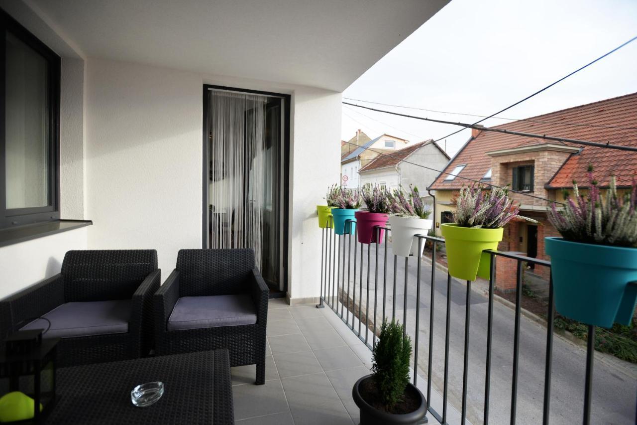 One Luxury Suites Eger Exterior foto