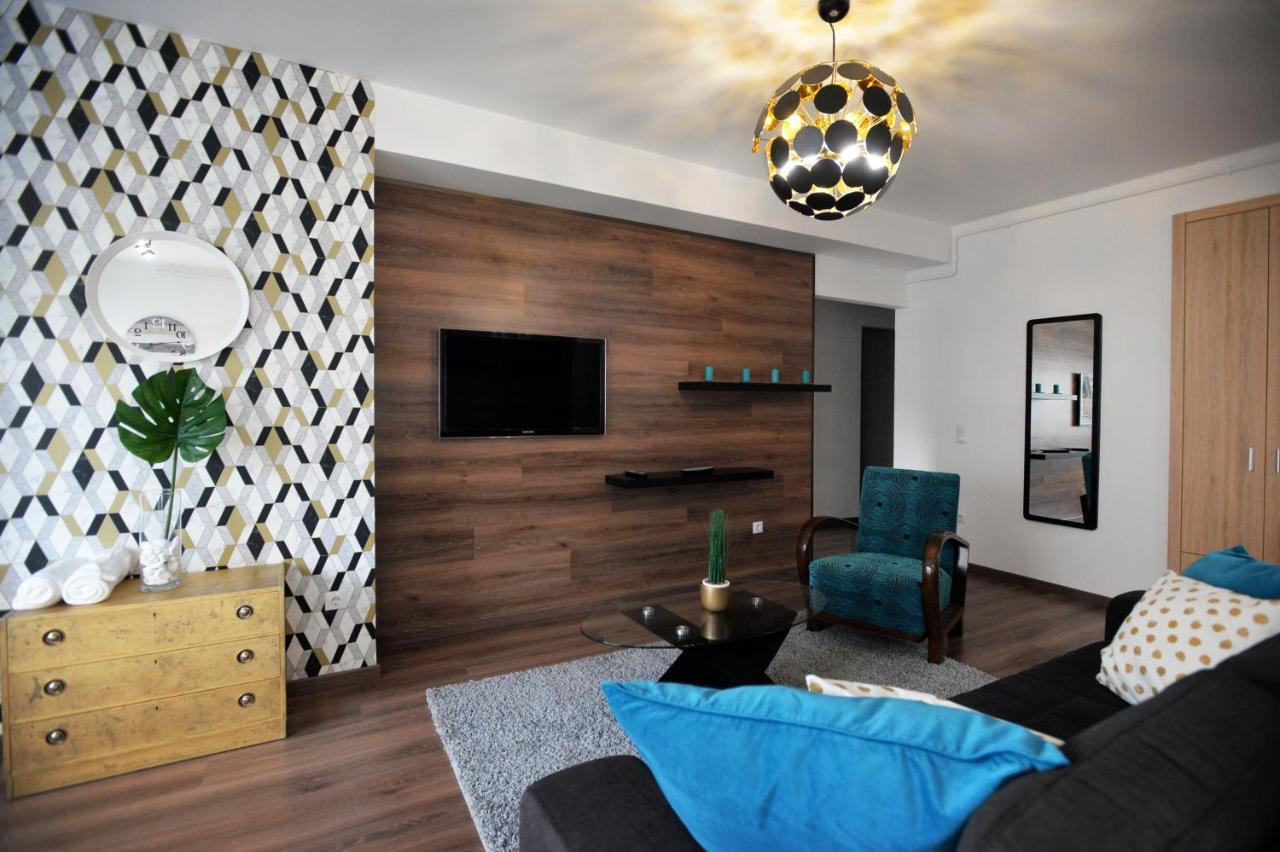 One Luxury Suites Eger Exterior foto