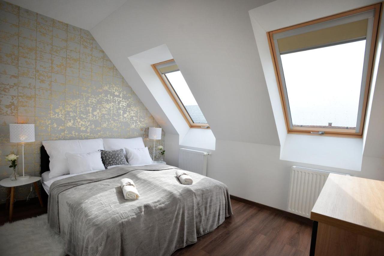 One Luxury Suites Eger Exterior foto