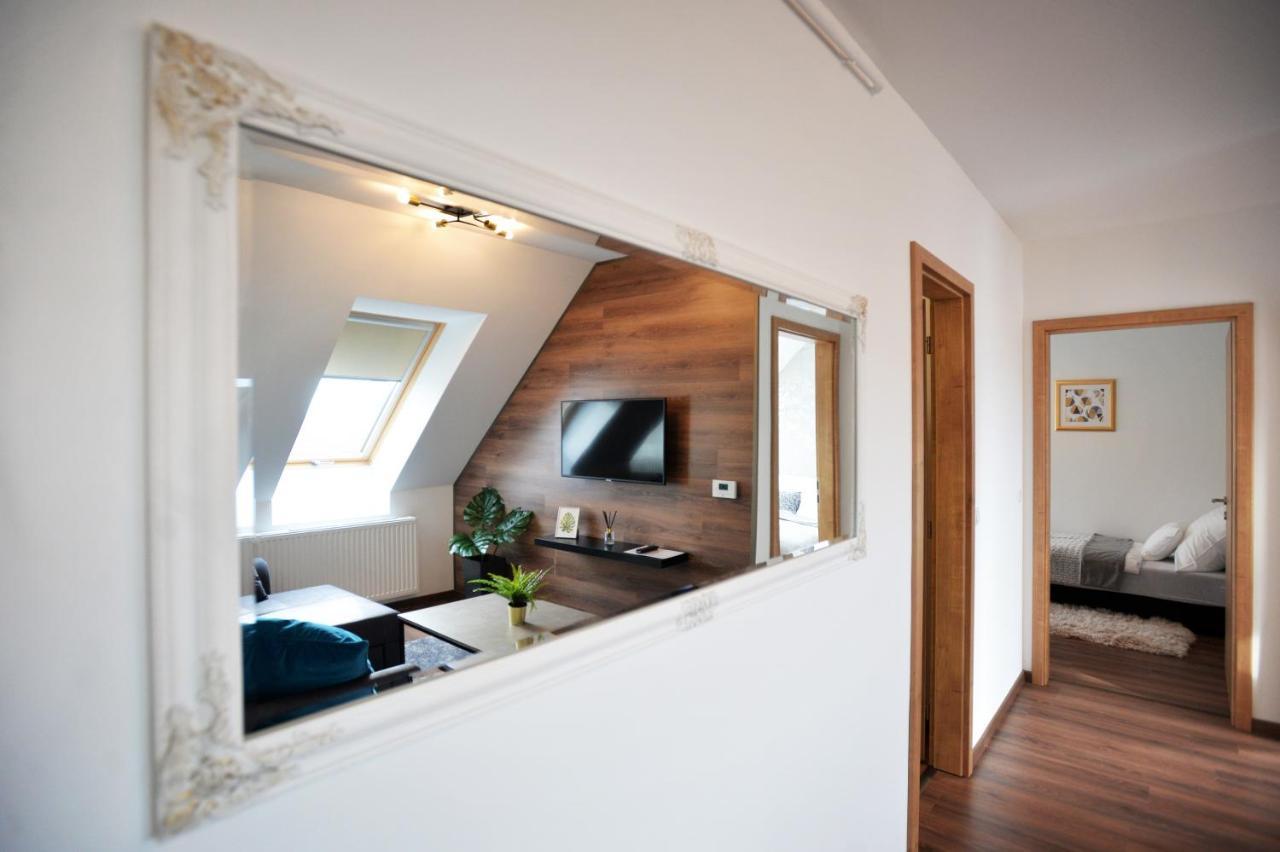 One Luxury Suites Eger Exterior foto