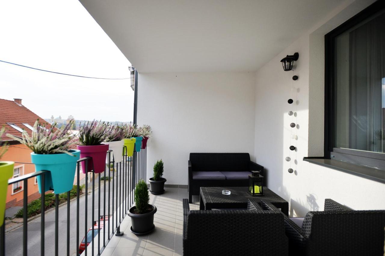 One Luxury Suites Eger Exterior foto