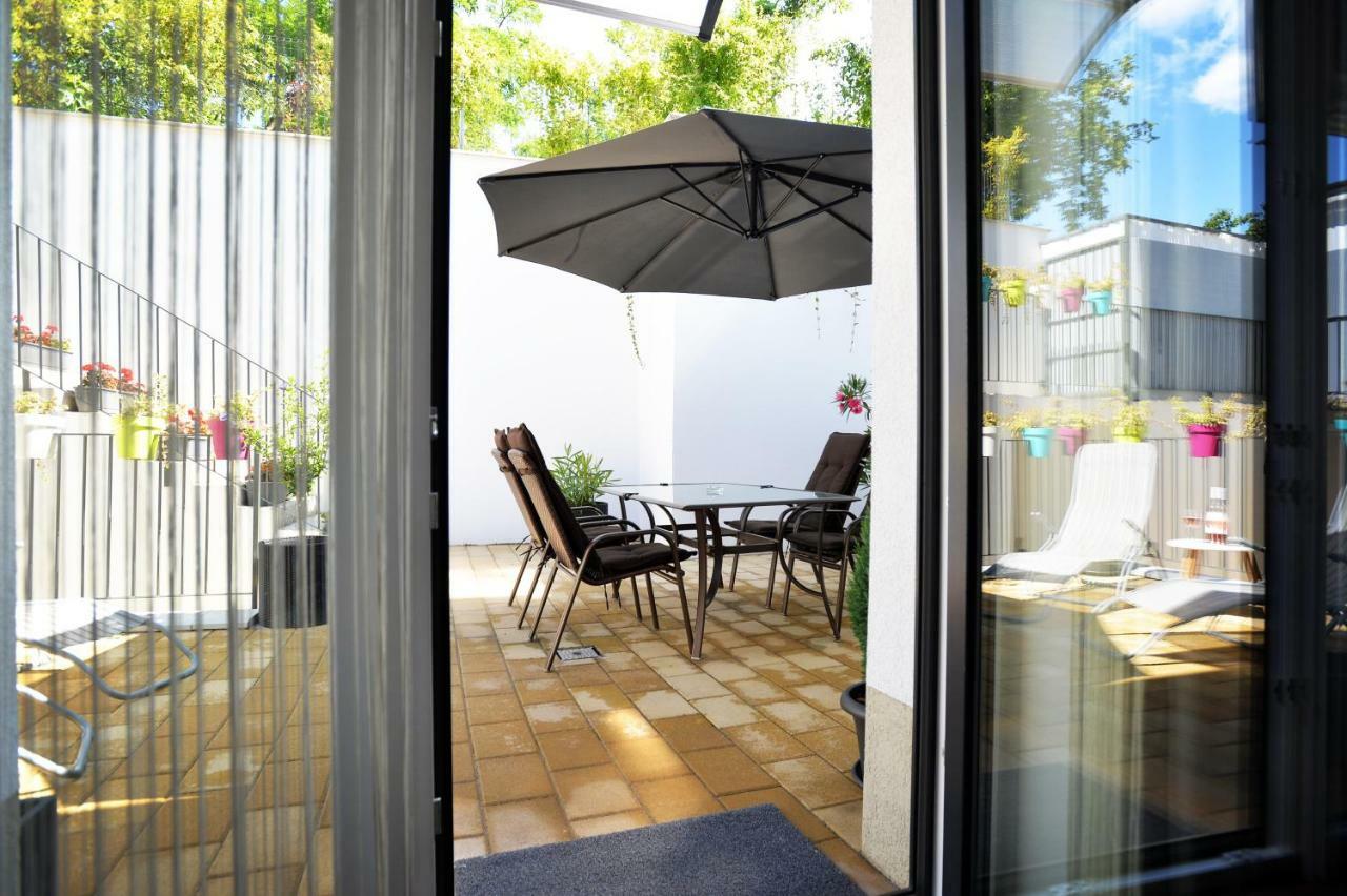 One Luxury Suites Eger Exterior foto